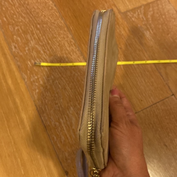 Universal Zip Wallet with Wrist Strap Metallic Gold - Picture 6 of 6